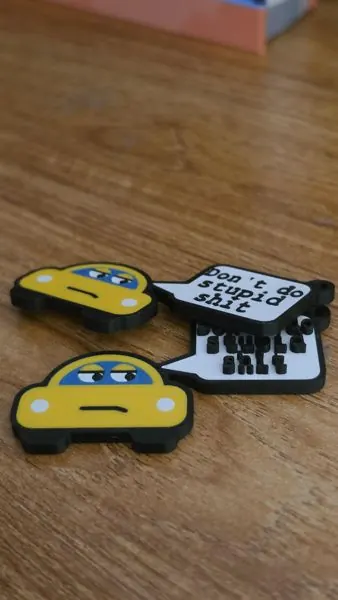 “Bored Car” Keychain with Your Text – photo 2