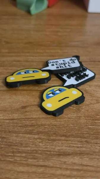 “Bored Car” Keychain with Your Text – photo 3